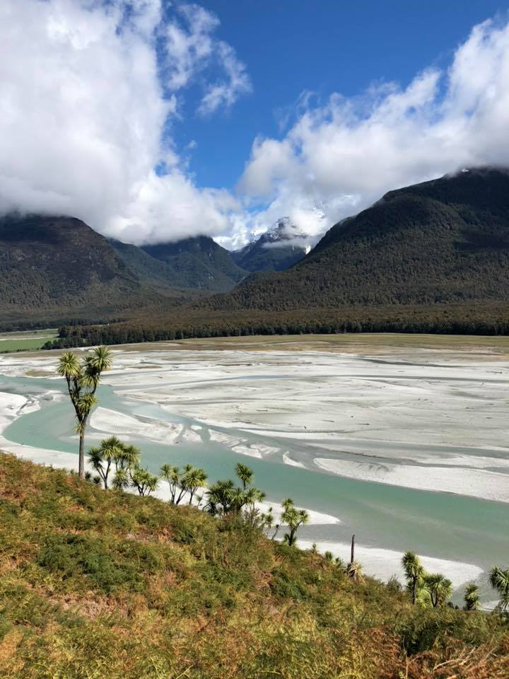 43255774_2282063378533831_5856177011763970048_n